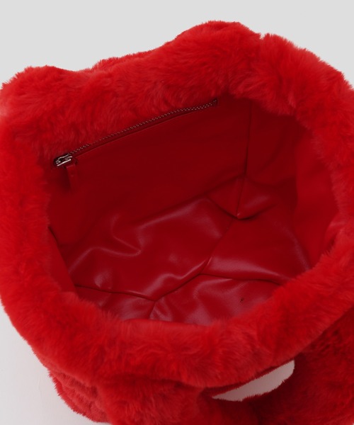 JNBY(ジェーエヌビーワイ)の「HOME Fur Mini Tote bag / ファーミニバッグ(ハンドバッグ・レディース・レッド・ONE SIZE)」の6枚目の写真