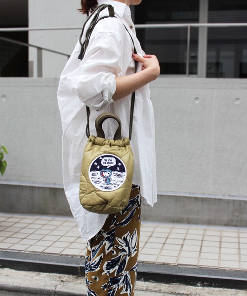 HOUSTON(ヒューストン)の「HOUSTON / PEANUTS EFFECT BAG(FLYING ACE/ASTRONATS) / 6886/6887(ショルダーバッグ・レディース・ベージュ系その他/ベージュ/ブラック/ブラック系その他・ONESIZE)」の10枚目の写真