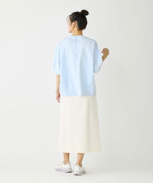I.T.'S international(イッツインターナショナル)の「バックジップTシャツ(Tシャツ/カットソー・レディース・ブラック/サックスブルー/ブラウン系その他/オフホワイト・フリー)」の8枚目の写真