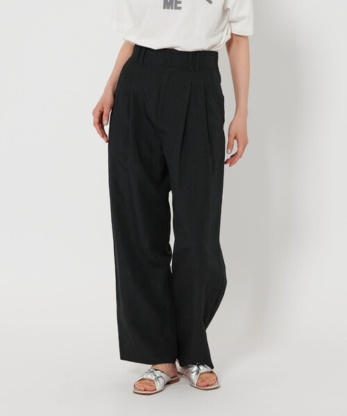 BEAUTY&YOUTH UNITED ARROWS(ビューティーアンドユースユナイテッドアローズ)の「ポリエステルブレンド バックゴム タックワイドパンツ(その他パンツ・レディース・ダークブラウン/ブラック/ナチュラル/グレー系・M/L/XS/S)」の7枚目の写真