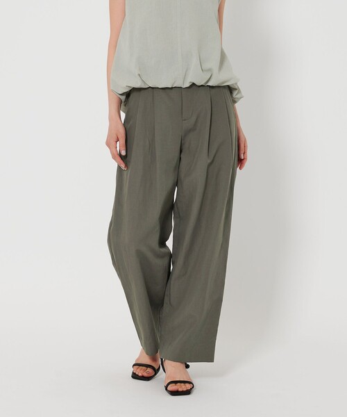 BEAUTY&YOUTH UNITED ARROWS(ビューティーアンドユースユナイテッドアローズ)の「ポリエステルブレンド バックゴム タックワイドパンツ(その他パンツ・レディース・ダークブラウン/ブラック/ナチュラル/グレー系・M/L/XS/S)」の9枚目の写真