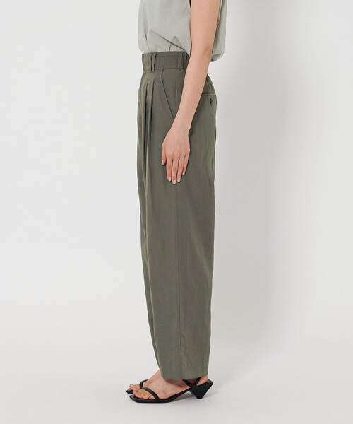 BEAUTY&YOUTH UNITED ARROWS(ビューティーアンドユースユナイテッドアローズ)の「ポリエステルブレンド バックゴム タックワイドパンツ(その他パンツ・レディース・ダークブラウン/ブラック/ナチュラル/グレー系・M/L/XS/S)」の16枚目の写真