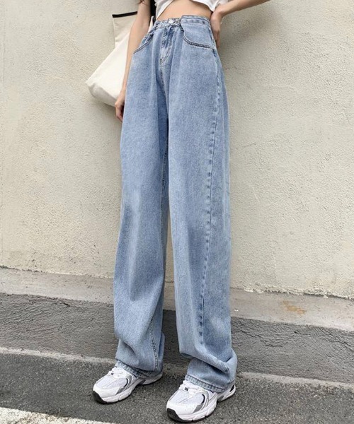 maison de LATIR(メゾンドラティール)の「ルーズシルエットがオシャレなストレートモップデニム(その他パンツ・レディース・ライトブルー/ブラック/ブルー・M/L/XL)」の1枚目の写真