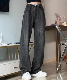 ルーズシルエットがオシャレなストレートモップデニム