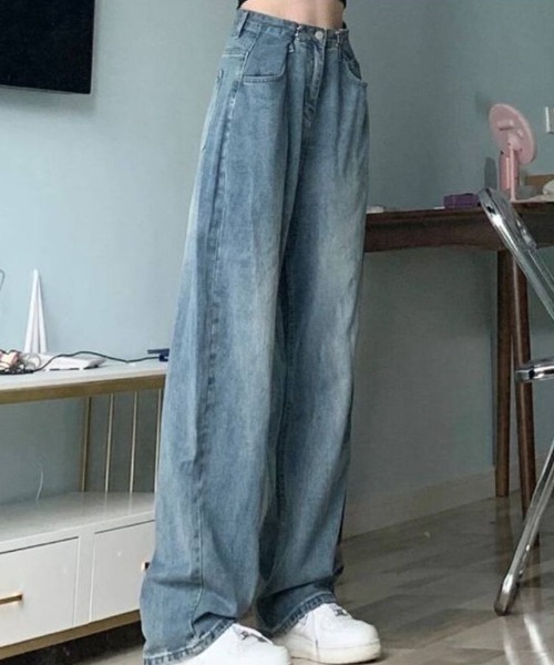 maison de LATIR(メゾンドラティール)の「ルーズシルエットがオシャレなストレートモップデニム(その他パンツ・レディース・ライトブルー/ブラック/ブルー・M/L/XL)」の10枚目の写真
