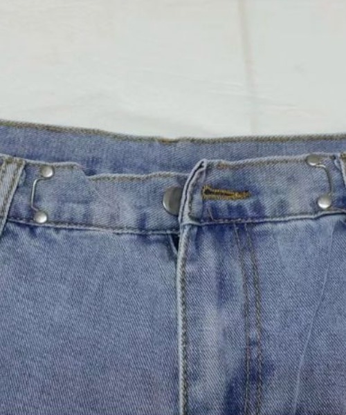 maison de LATIR(メゾンドラティール)の「ルーズシルエットがオシャレなストレートモップデニム(その他パンツ・レディース・ライトブルー/ブラック/ブルー・M/L/XL)」の5枚目の写真