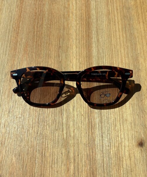 DouDou(ドゥドゥ)の「調光/ブルーライトカットサングラス(サングラス・レディース・グレー/ブラック/ブラウン・FREE)」の9枚目の写真