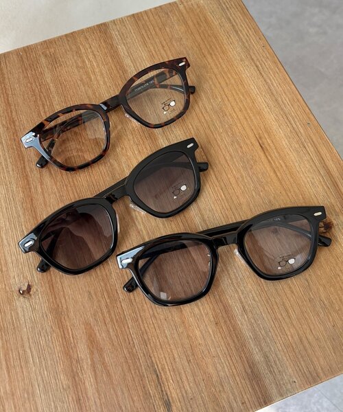 DouDou(ドゥドゥ)の「調光/ブルーライトカットサングラス(サングラス・レディース・グレー/ブラック/ブラウン・FREE)」の11枚目の写真