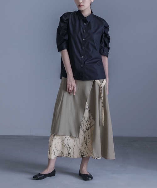 kOhAKU（コハク）の「『異素材ラップフレアスカート』（スカート・レディース・ベージュ/ブラック・1/2）」の18枚目の写真