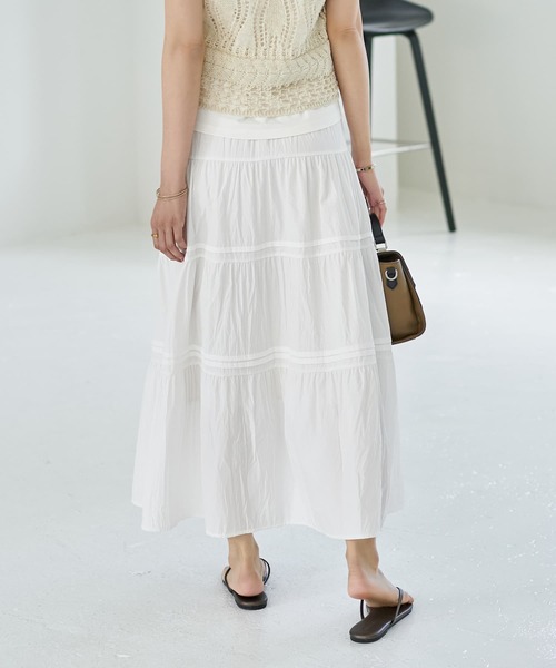 STYLE DELI（スタイルデリ）の「コットン質感のタックティアードロングスカート（スカート・レディース・ホワイト・01/02）」の5枚目の写真