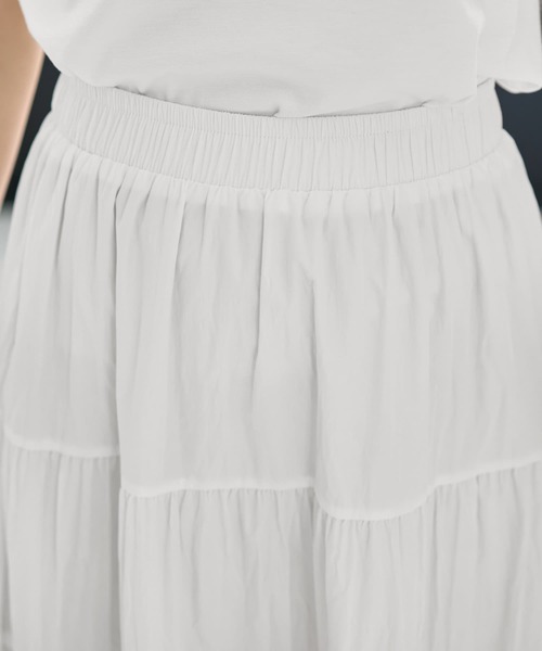 STYLE DELI（スタイルデリ）の「コットン質感のタックティアードロングスカート（スカート・レディース・ホワイト・01/02）」の7枚目の写真