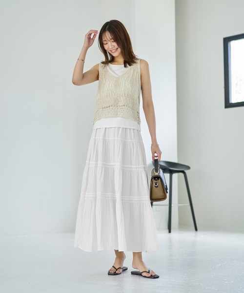 STYLE DELI（スタイルデリ）の「コットン質感のタックティアードロングスカート（スカート・レディース・ホワイト・01/02）」の9枚目の写真