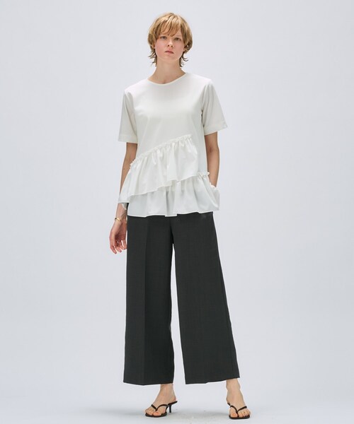 cloenc(クロエンス)の「【マシンウォッシュ】イレヘムフリルプルオーバー(Tシャツ/カットソー・レディース・ブラック/ホワイト/ベージュ・02)」の5枚目の写真