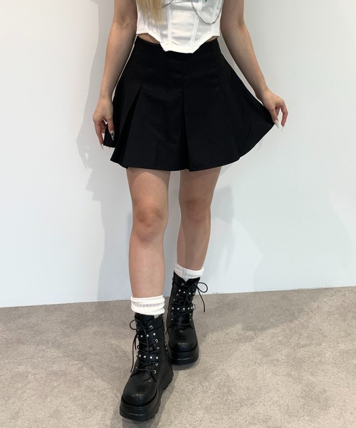 lilful(リルフル)の「【インパン付き】プリーツ無地シンプルミニスカート(スカート・レディース・ブラック/ブラウン/グレー・S/M/L)」の1枚目の写真