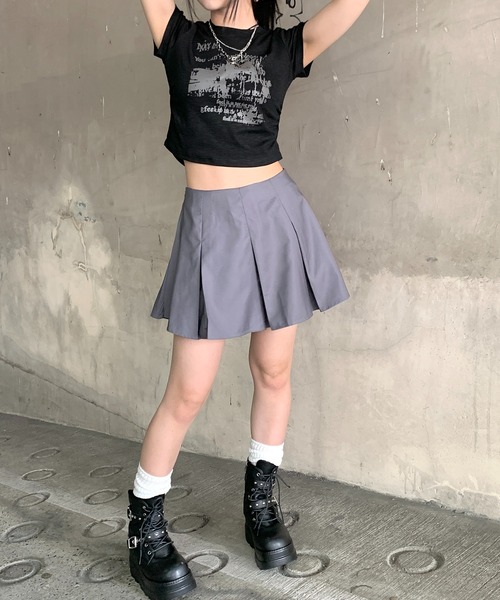 lilful(リルフル)の「【インパン付き】プリーツ無地シンプルミニスカート(スカート・レディース・ブラック/ブラウン/グレー・S/M/L)」の7枚目の写真