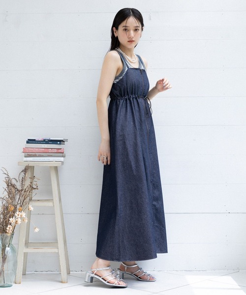 RAGEBLUE（レイジブルー）の「フロントジップ/デニムキャミワンピース（ワンピース・レディース・グレー/ブルー・FREE）」の5枚目の写真
