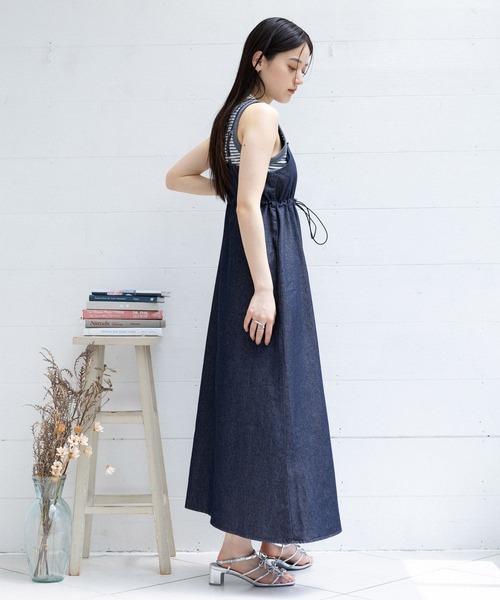 RAGEBLUE（レイジブルー）の「フロントジップ/デニムキャミワンピース（ワンピース・レディース・グレー/ブルー・FREE）」の4枚目の写真