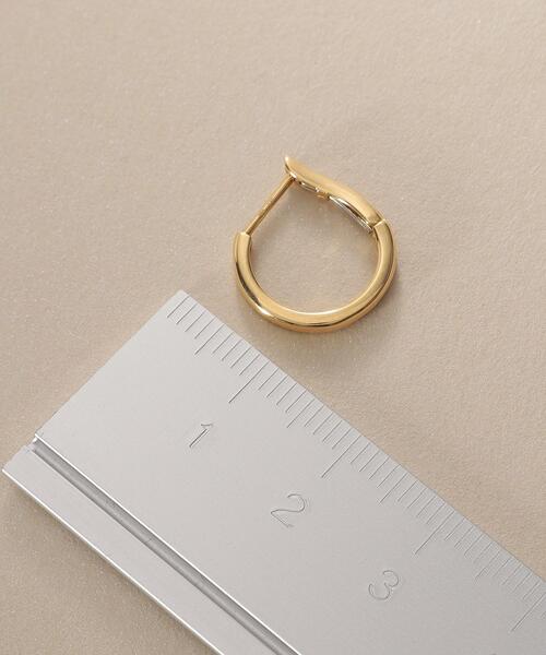 COCOSHNIK(ココシュニック)の「K18甲丸 ワンタッチピアス(ピアス(両耳用)・レディース・イエローゴールド・00)」の2枚目の写真