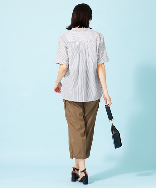 BELLUNA PLUS(ベルーナ)の「綿100%バンドカラーシャツブラウス(シャツ/ブラウス・レディース・ストライプ/ブルー系その他/ネイビー系/グリーン系その他・LARGE/MEDIUM/X-LARGE)」の9枚目の写真