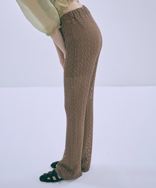 EN NEUME(エンノイム)の「Cut Lace Soft Flare Pants & Layered Skirt Set(その他パンツ・レディース・ブラウン/アイボリー/ブラック・FREE)」の16枚目の写真