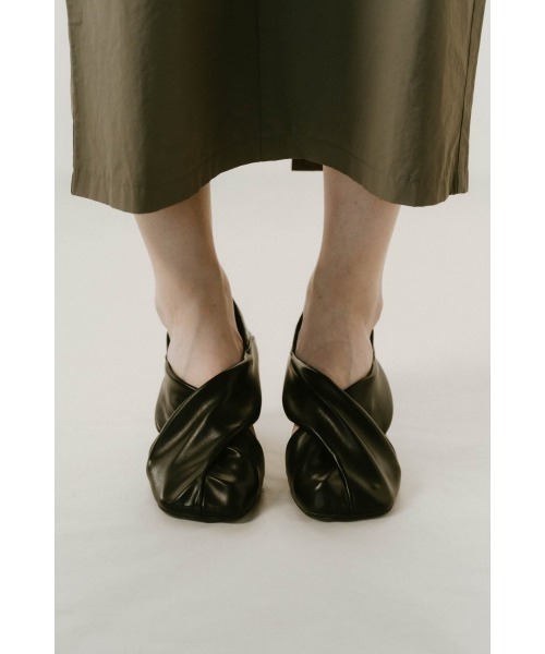 Knuth Marf（クヌースマーフ）の「2way cross design pumps（パンプス・レディース・ブラック/ミント/キャメル・23/24/25）」の11枚目の写真