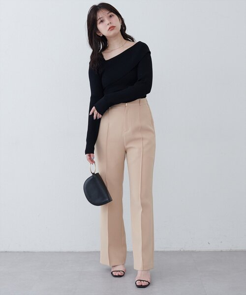 natural couture(ナチュラルクチュール)の「アシメオフショル長袖ニット(ニット/セーター・レディース・ブラック/サックスブルー/ブラウン/ボルドー/アイボリー/グリーン/グレイッシュベージュ・FREE)」の8枚目の写真