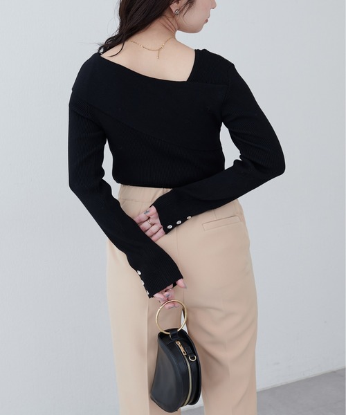 natural couture(ナチュラルクチュール)の「アシメオフショル長袖ニット(ニット/セーター・レディース・ブラック/サックスブルー/ブラウン/ボルドー/アイボリー/グリーン/グレイッシュベージュ・FREE)」の9枚目の写真