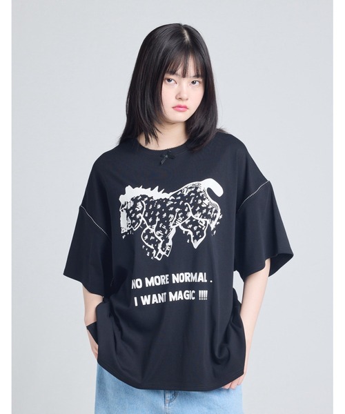 Little sunny bite（リトルサニーバイト）の「【8】【it】【little sunny bite】pony big tee（Tシャツ/カットソー・レディース・ブラック/ホワイト・MEDIUM/SMALL）」の2枚目の写真