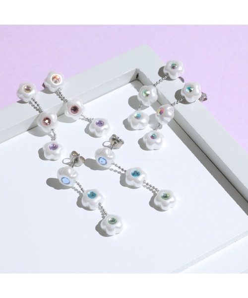 2-5日着 MARY QUANT 3デイジーシェイプドパール チェーン ピアス ペタルデイジーキャッチ ピアス（ピアス（両耳用））｜MARY