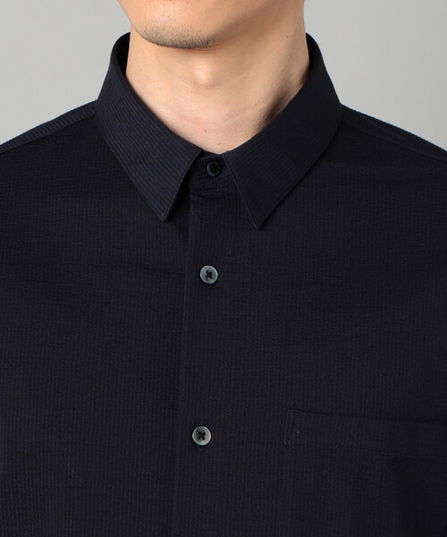 COMME CA MEN(コムサメン)の「TIOTIO加工 シアサッカージャージー 七分袖シャツ(シャツ/ブラウス・メンズ・ネイビー/ホワイト・L/M/S)」の6枚目の写真