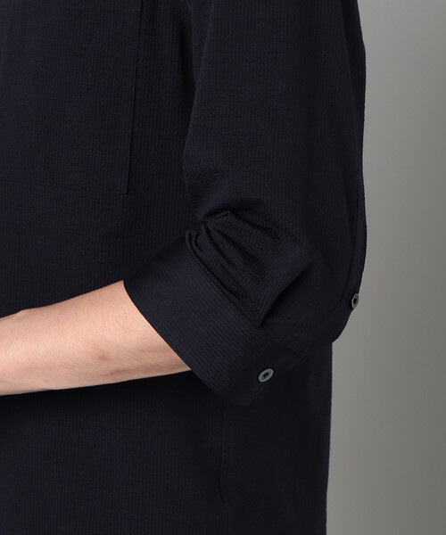 COMME CA MEN(コムサメン)の「TIOTIO加工 シアサッカージャージー 七分袖シャツ(シャツ/ブラウス・メンズ・ネイビー/ホワイト・L/M/S)」の7枚目の写真