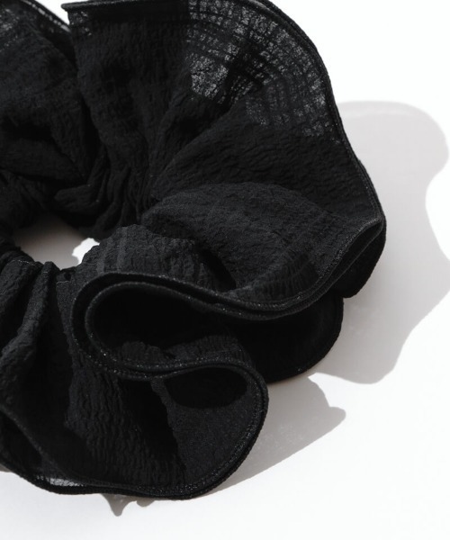 flower（フラワー）の「ビッグセーラーシュシュ（シュシュ・レディース・アイボリー/ブラック・FREE）」の3枚目の写真