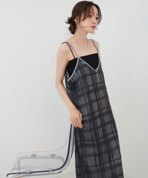 Bab(バブ)の「【S・Mサイズ展開】シアーチェックキャミワンピース(ワンピース・レディース・ブラック/アイボリー・MEDIUM/SMALL)」の9枚目の写真