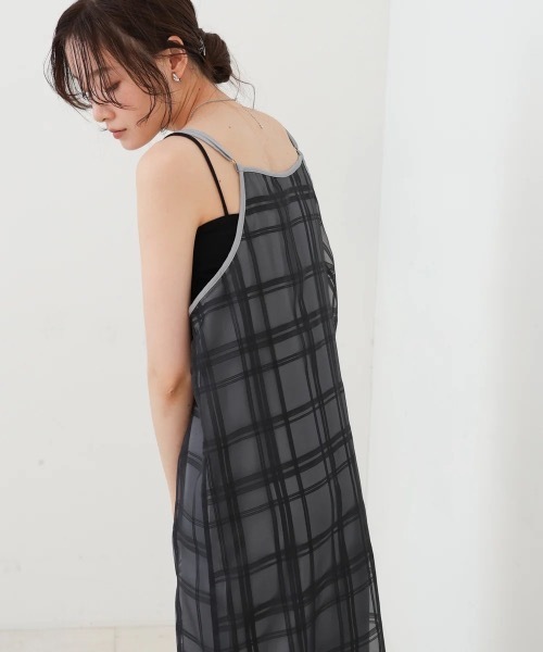 Bab(バブ)の「【S・Mサイズ展開】シアーチェックキャミワンピース(ワンピース・レディース・ブラック/アイボリー・MEDIUM/SMALL)」の11枚目の写真