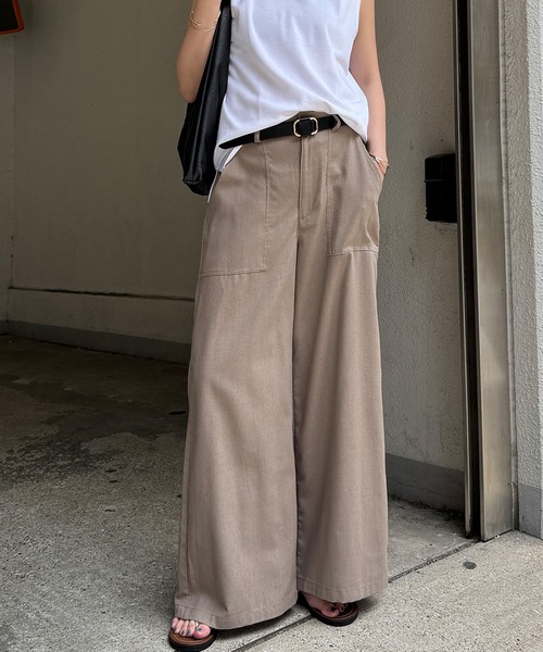 LBC(エルビーシー)の「リネン混ベイカーワイドパンツ(その他パンツ・レディース・エメラルド/ベージュ/チャコールグレー・M/L)」の2枚目の写真