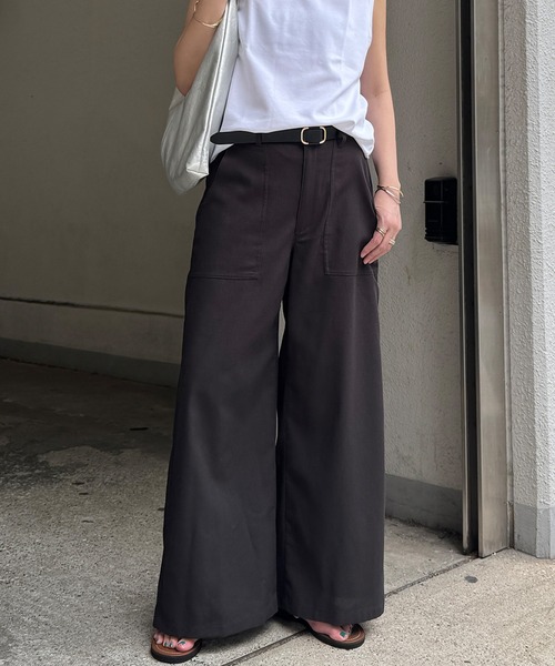 LBC(エルビーシー)の「リネン混ベイカーワイドパンツ(その他パンツ・レディース・エメラルド/ベージュ/チャコールグレー・M/L)」の1枚目の写真