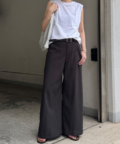 LBC(エルビーシー)の「リネン混ベイカーワイドパンツ(その他パンツ・レディース・エメラルド/ベージュ/チャコールグレー・M/L)」の11枚目の写真