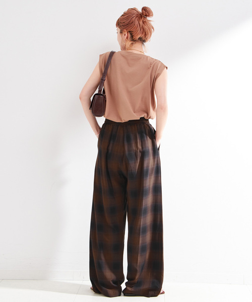 B.C STOCK(ベーセーストック)の「ダブルベルトチェックパンツ(その他パンツ・レディース・ブラック/ブラウン・SMALL/MEDIUM)」の14枚目の写真