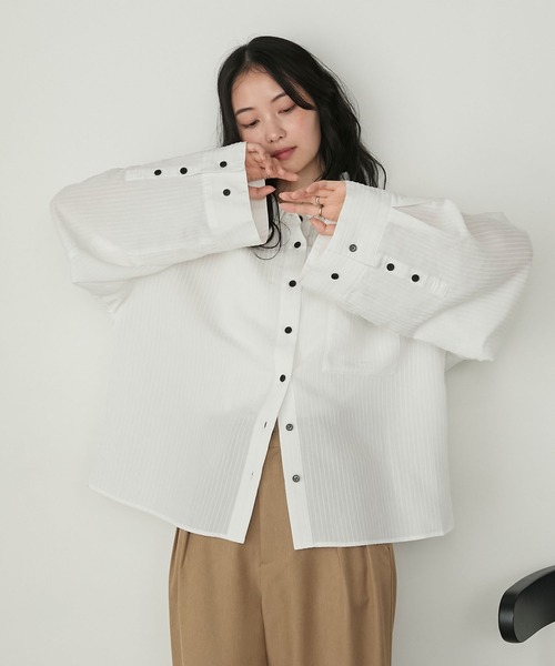 forksy.(フォルクシー)の「【forksy.】シャドーストライプワイドスリーブシャツ(シャツ/ブラウス・レディース・オフホワイト/ブラック・FREE)」の4枚目の写真