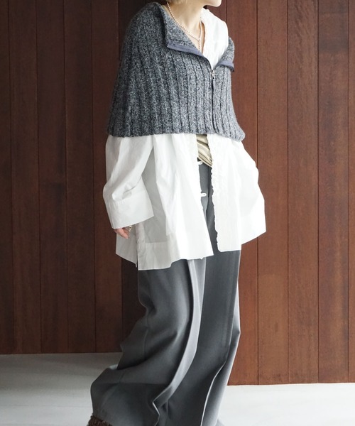 chuclla（チュクラ）の「フロントジップ ニットケープ chw25a044（ニット/セーター・レディース・ダークグレー/ブラック・FREE）」の3枚目の写真