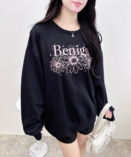 INGNI(イング)の「【WEB限定】フラワーロゴスウェット(スウェット・レディース・グレー×ホワイト/ホワイト×ピンク/ブラック×ピンク/ベージュ系その他・M)」の6枚目の写真