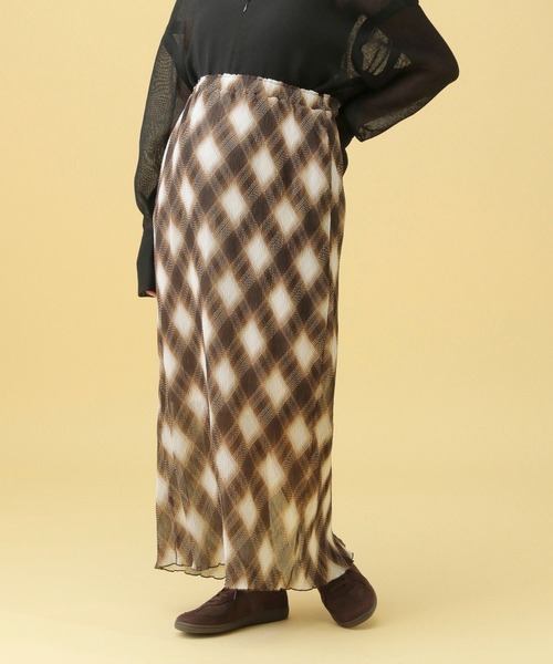 LEPSIM（レプシィム）の「【産前・産後対応】マタニティ／チェックナロースカート　579629（マタニティウェア/グッズ・レディース・ブラック・FREE）」の2枚目の写真