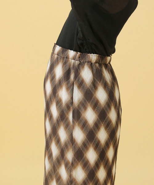 LEPSIM（レプシィム）の「【産前・産後対応】マタニティ／チェックナロースカート　579629（マタニティウェア/グッズ・レディース・ブラック・FREE）」の19枚目の写真