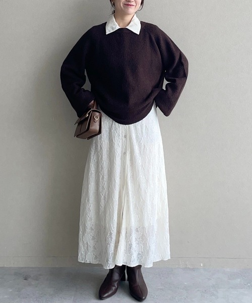 mysty woman（ミスティウーマン）の「フラワージャガードレースアップシャツワンピース　582484（ワンピース・レディース・ブラック/オフホワイト/マスタード・FREE）」の4枚目の写真