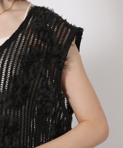 LAKOLE（ラコレ）の「コード刺繍レースベスト / 588021（ベスト・レディース・ブラウン/ブラック/アイボリー・FREE）」の17枚目の写真