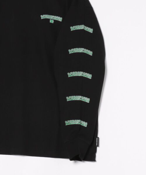 DC SHOES（ディーシーシューズ）の「25 SKATE SKULL LS/DCバックプリント長袖ロンT（Tシャツ/カットソー・メンズ・ホワイト/ブラック/ブラック×ピンク・SMALL/MEDIUM/LARGE/X-LARGE）」の5枚目の写真