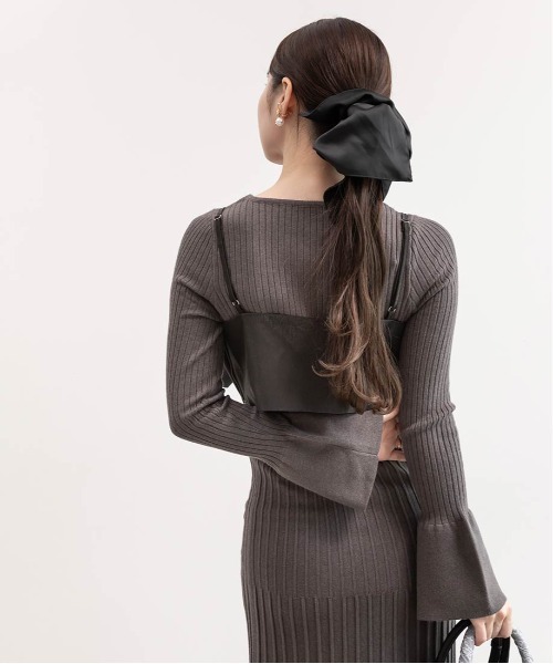 RANDA(ランダ)の「マルチウェイリボンビスチェセットニットワンピース(ワンピース・レディース・ネイビー/ベージュ/ブラック・0/1)」の5枚目の写真