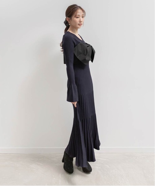 RANDA(ランダ)の「マルチウェイリボンビスチェセットニットワンピース(ワンピース・レディース・ネイビー/ベージュ/ブラック・0/1)」の19枚目の写真