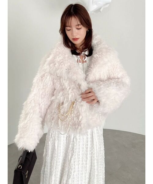 【ネット完売品】dazzlin パールチェーンエコファーブルゾン オフホワイト セール】パールチェーンエコファーブルゾン（ブルゾン）｜dazzlin