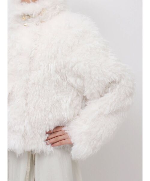 【ネット完売品】dazzlin パールチェーンエコファーブルゾン オフホワイト パールチェーンエコファーブルゾン（ブルゾン）｜dazzlin（ダズリン